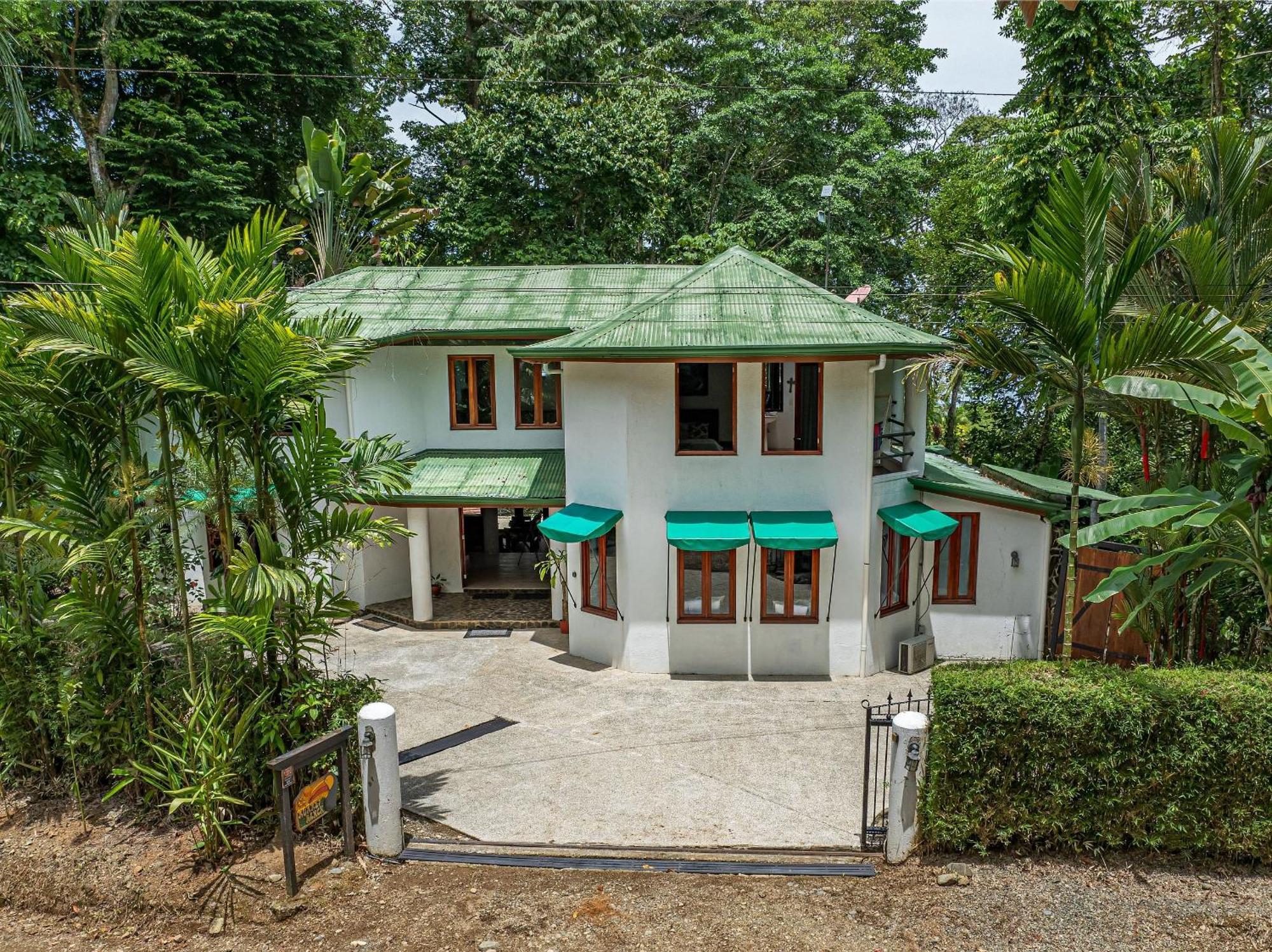 Dominicalito The Jungle Inn מראה חיצוני תמונה